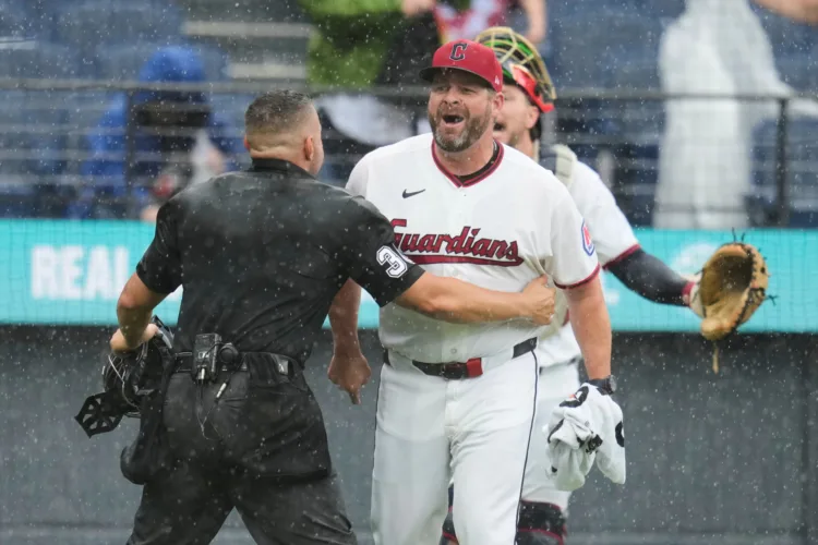 Tensions boil over during Guardians vs. Diamondbacks